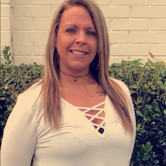 Meet your Posher, Kathie - Picture 2 of 3